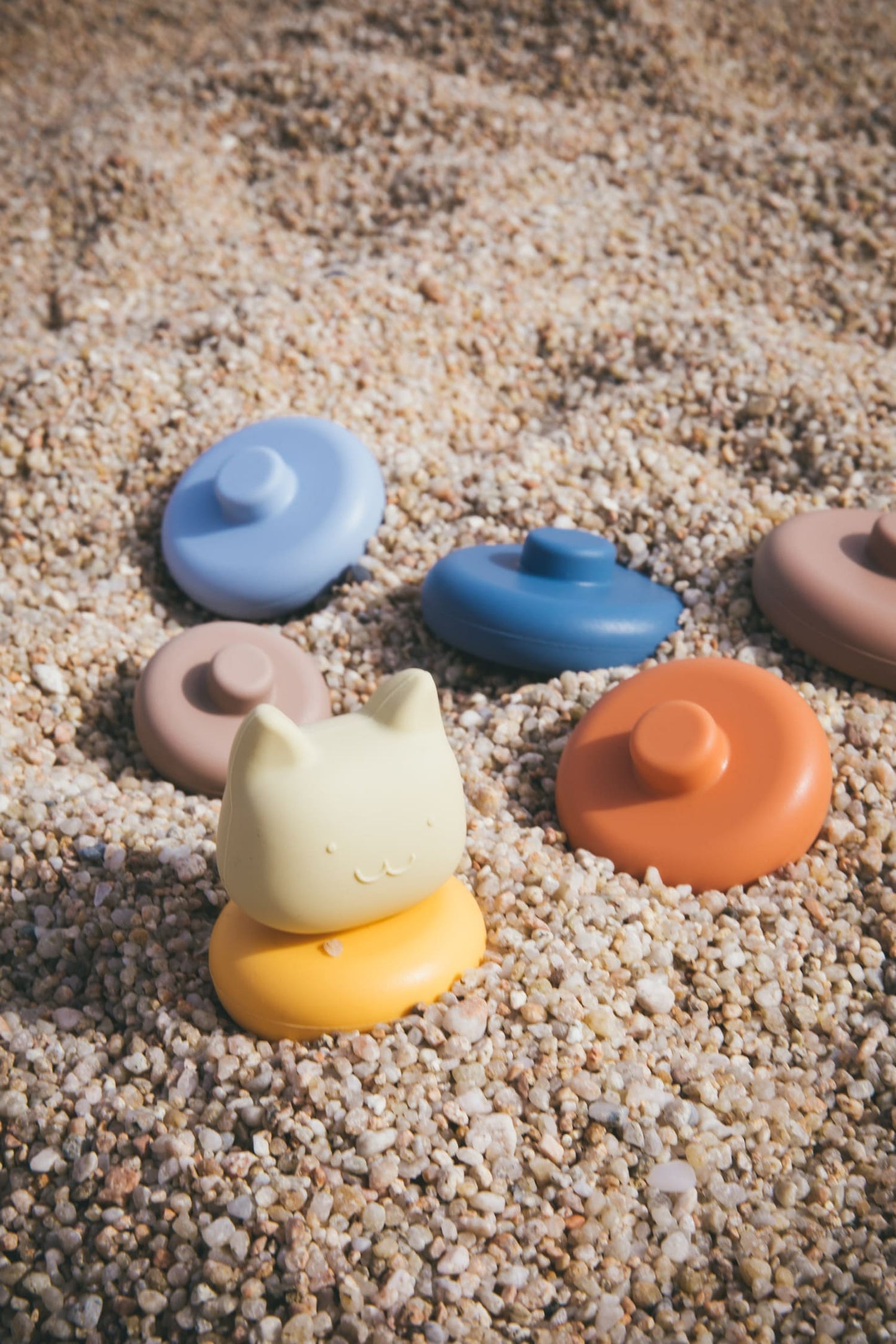 Tour à empiler chat beige et bleu en silicone - Little L