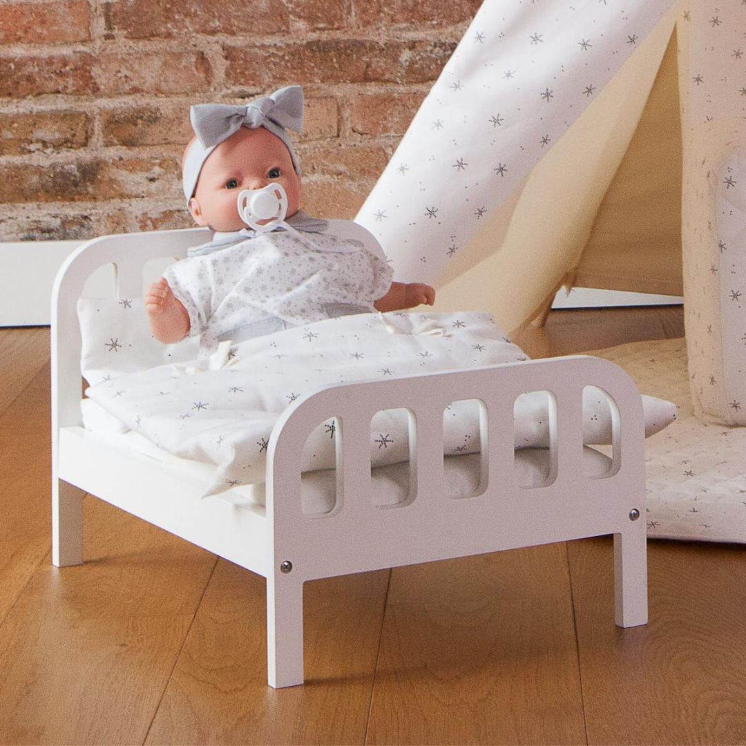 poupée européenne, cadeau 3 ans