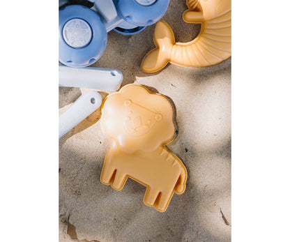 Set de Jouets de Plage Hippos Monnëka avec seau, pelle, camion et accessoires de sable pour enfants dès 6 mois.