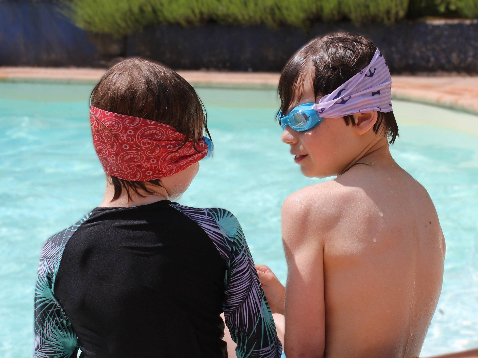 lunettes de piscine enfantrayures ancres moustaches Waterplops avec bandeau stretch