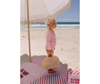 Panier Rétro Vintage Sunny Monnëka en plastique recyclable avec filet intégré, idéal pour la plage, la piscine et les sorties estivales.